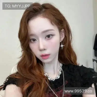 莫青
